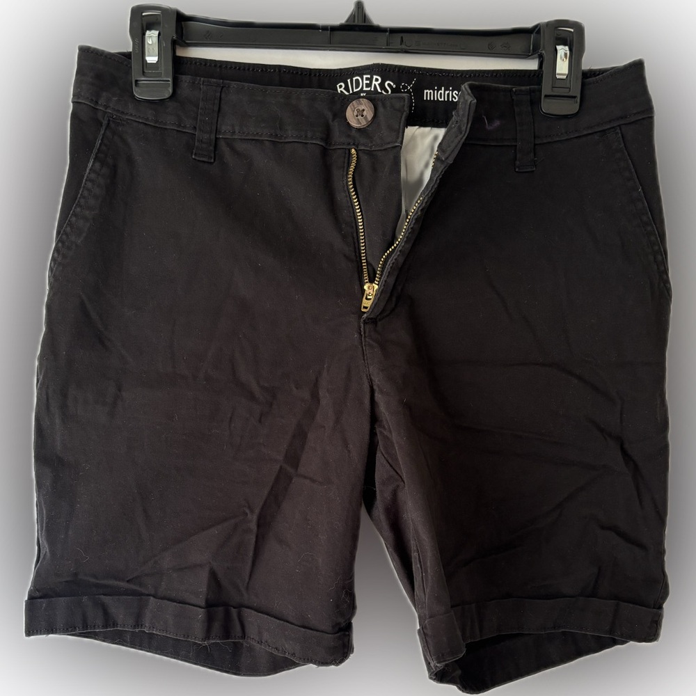 Lee Black and Cream Midrise Shorts